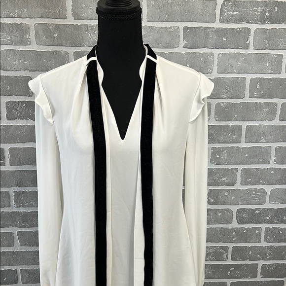 White House Black Market Velvet Tie Blouse Women’s Size 4 - Picture 3 of 16
